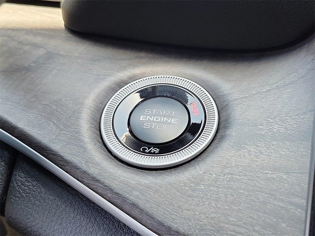 new 2025 Jeep Grand Cherokee L car, priced at $45,601