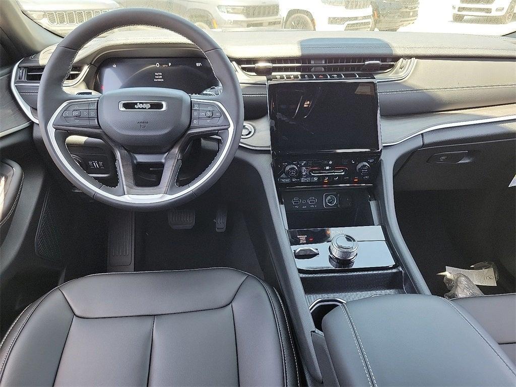 new 2025 Jeep Grand Cherokee L car, priced at $45,601