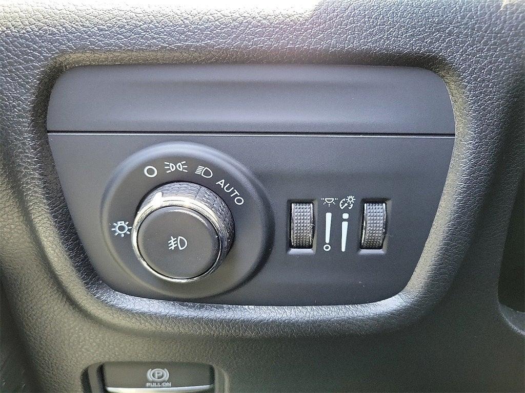 new 2025 Jeep Grand Cherokee L car, priced at $45,601