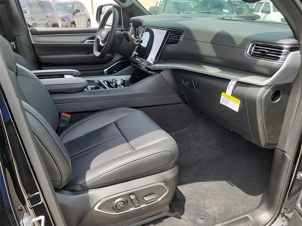 new 2025 Jeep Wagoneer L car, priced at $78,184