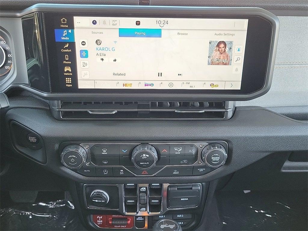 new 2025 Jeep Wrangler car, priced at $48,061