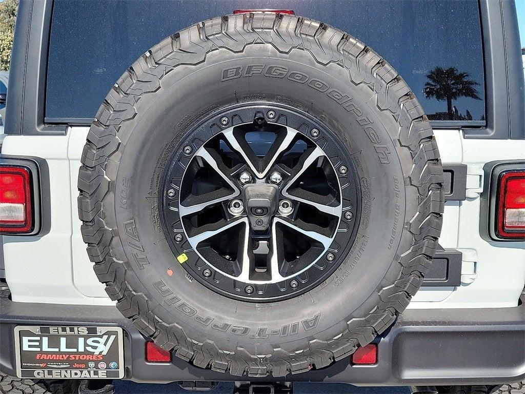 new 2025 Jeep Wrangler car, priced at $48,061