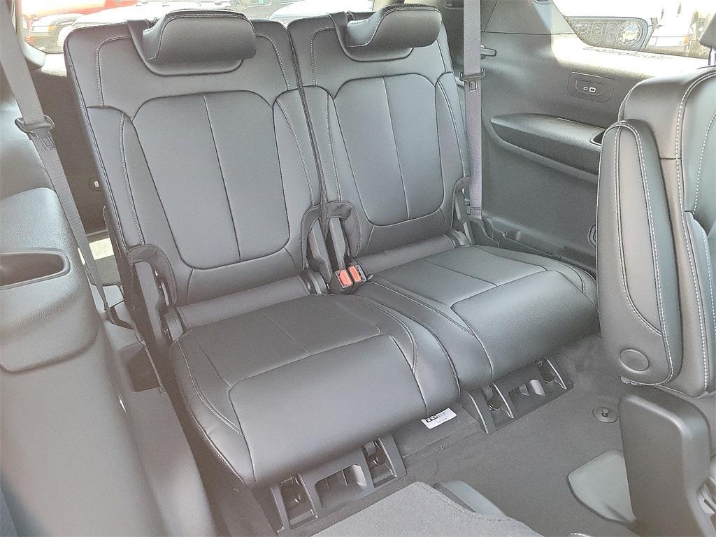 new 2025 Jeep Grand Cherokee L car, priced at $46,160