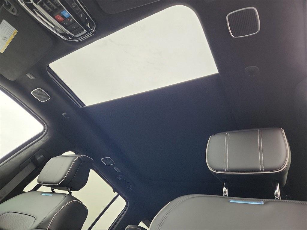 new 2024 Jeep Grand Wagoneer L car, priced at $95,380