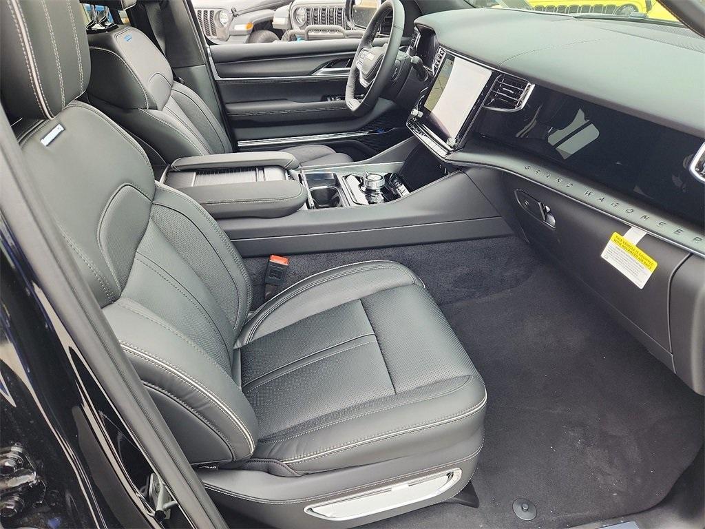 new 2024 Jeep Grand Wagoneer L car, priced at $95,380
