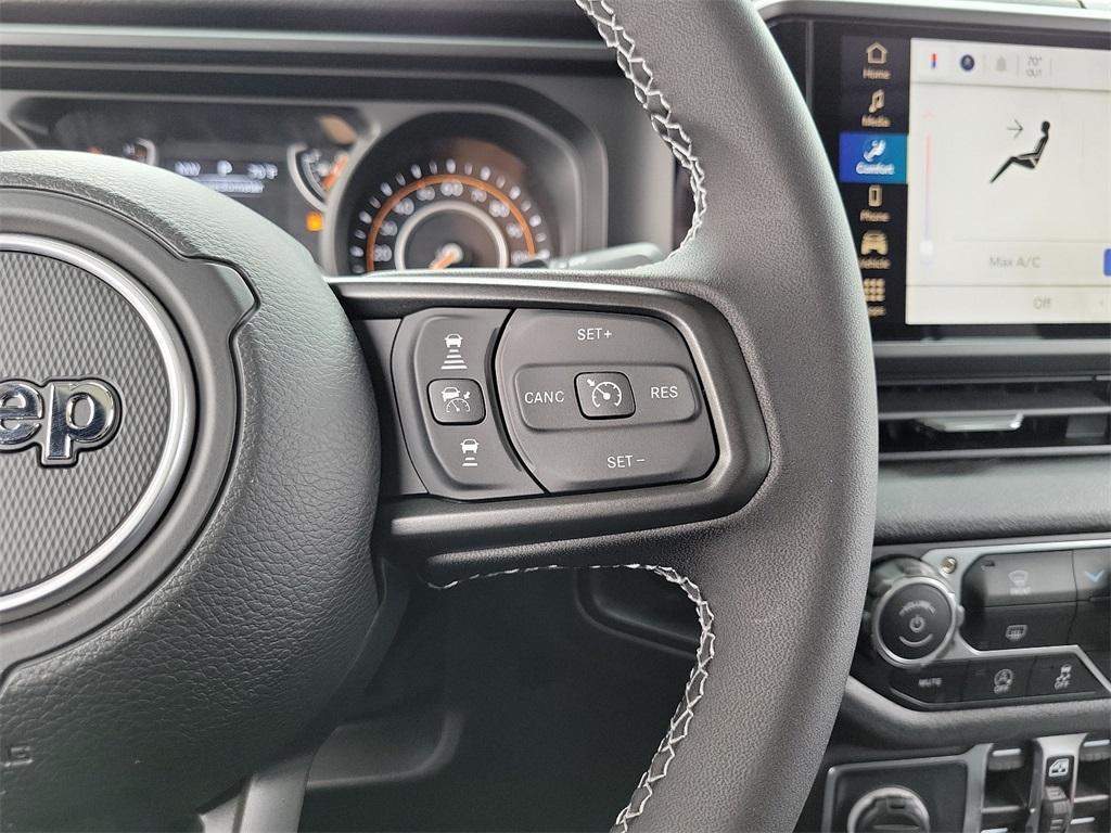 new 2025 Jeep Wrangler car, priced at $57,475