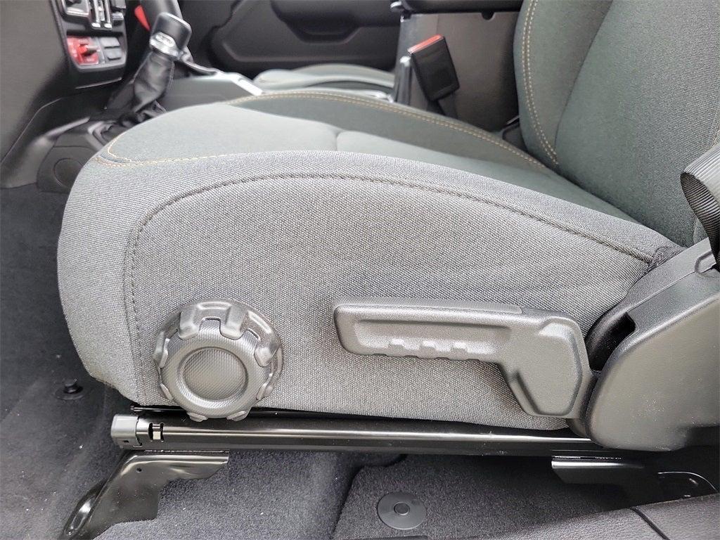 new 2025 Jeep Wrangler car, priced at $51,761