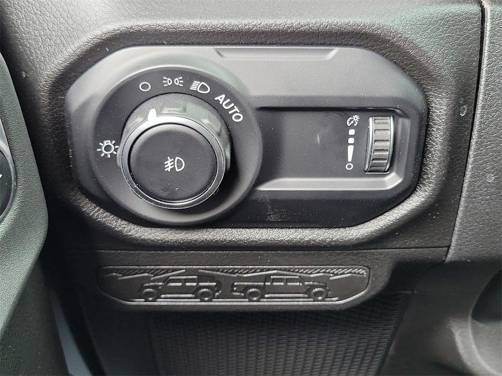 new 2025 Jeep Wrangler car, priced at $51,761