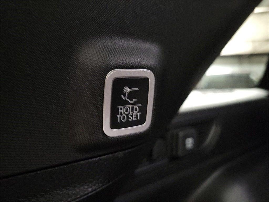 new 2024 Jeep Grand Cherokee car, priced at $40,175