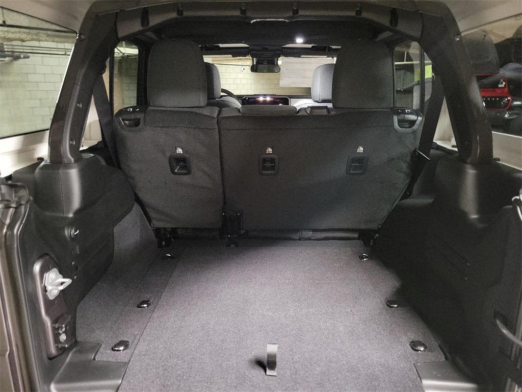 new 2025 Jeep Wrangler car, priced at $52,336