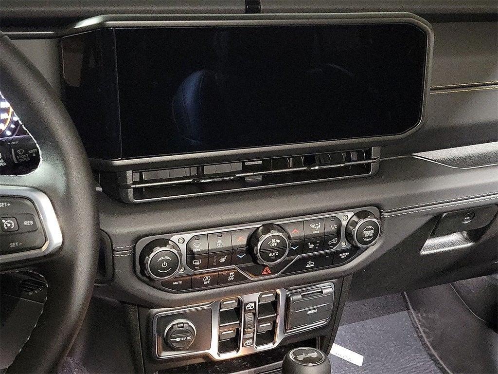 new 2025 Jeep Wrangler car, priced at $48,649