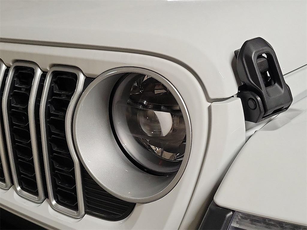 new 2025 Jeep Wrangler car, priced at $51,906