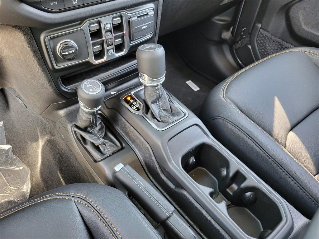 new 2025 Jeep Gladiator car, priced at $44,705