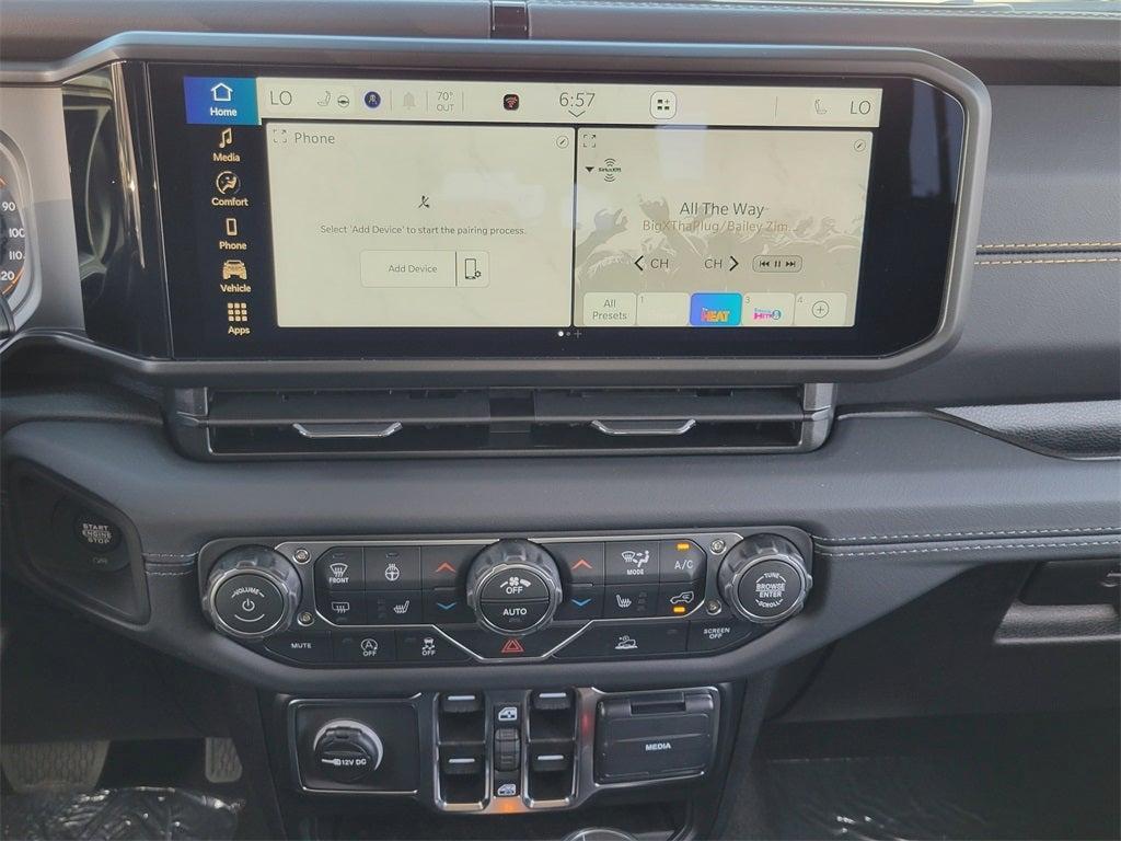 new 2025 Jeep Gladiator car, priced at $44,705