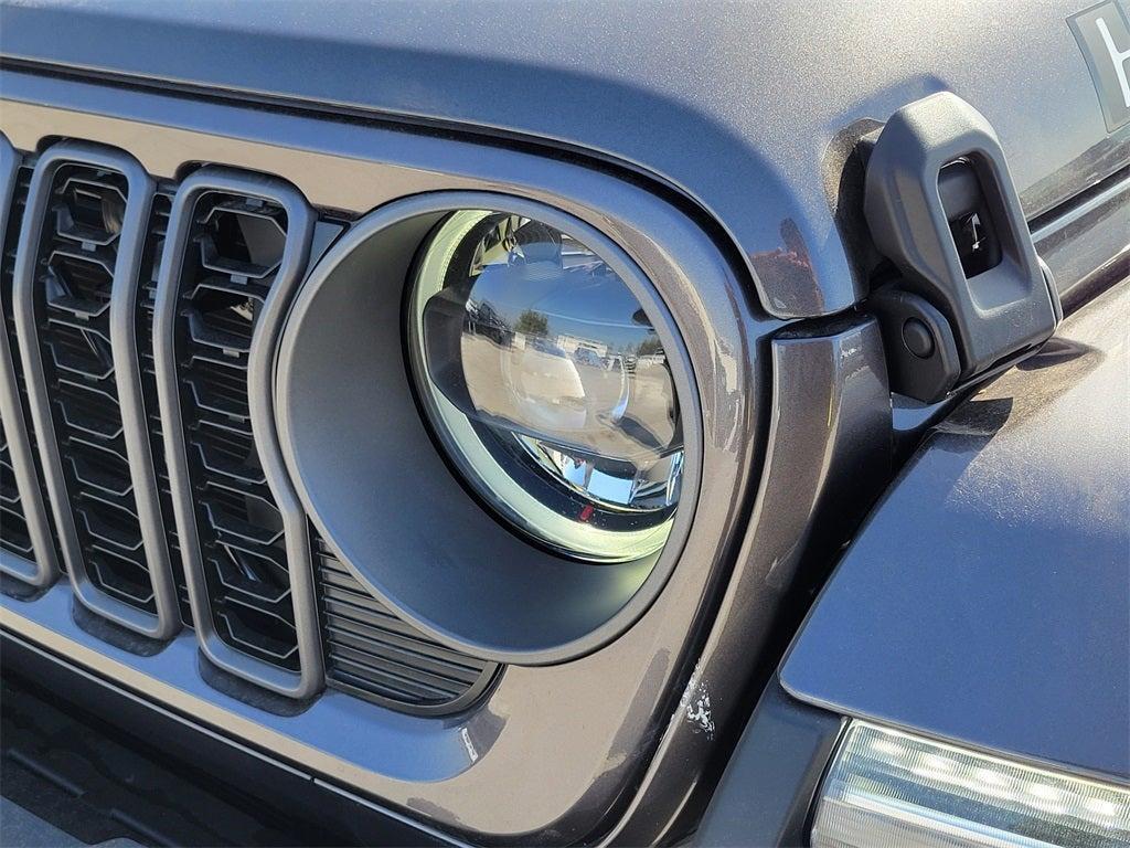 new 2025 Jeep Gladiator car, priced at $44,705