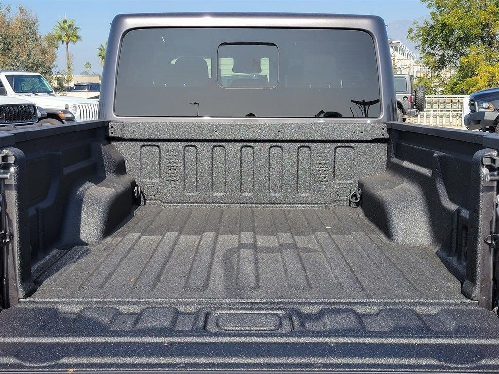 new 2025 Jeep Gladiator car, priced at $44,705