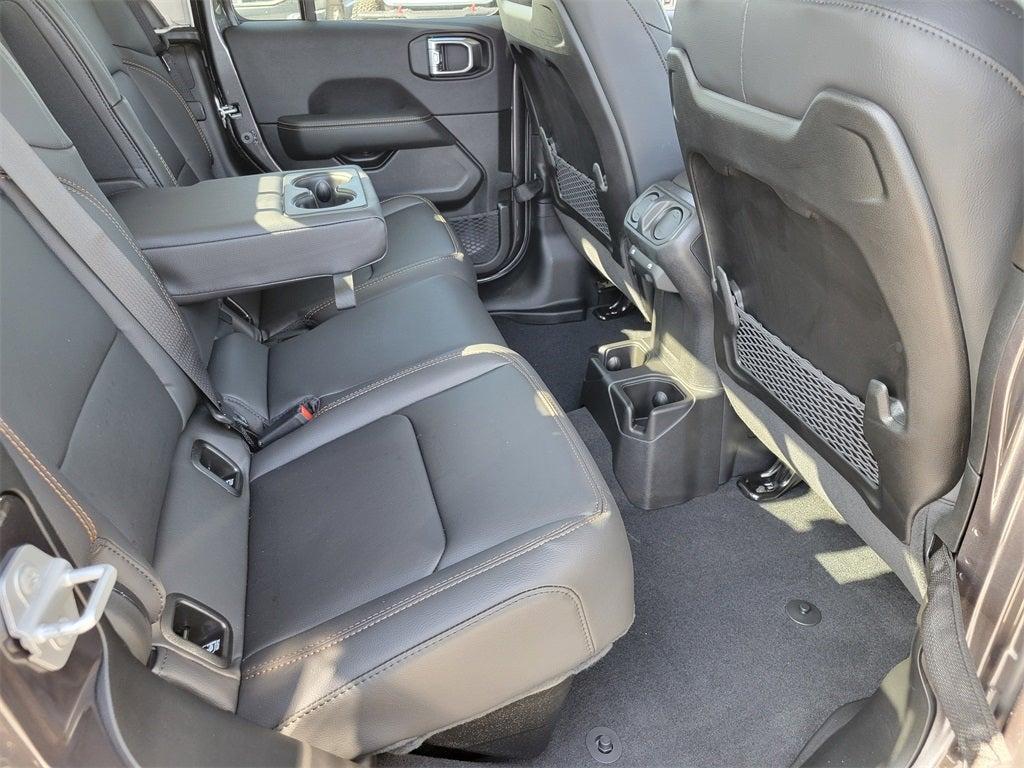 new 2025 Jeep Gladiator car, priced at $44,705