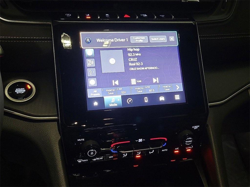 new 2025 Jeep Grand Cherokee car, priced at $36,378