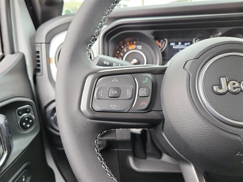 new 2025 Jeep Wrangler car, priced at $51,184