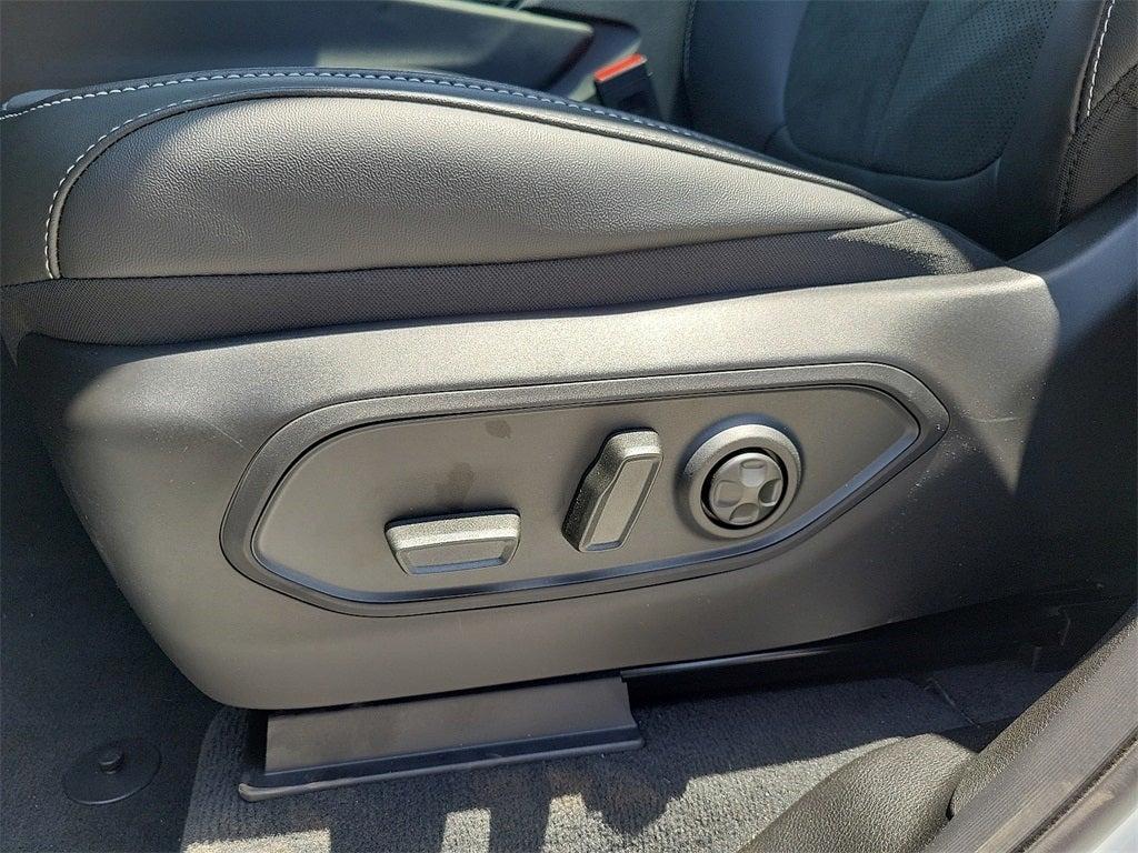 new 2025 Jeep Grand Cherokee L car, priced at $45,622
