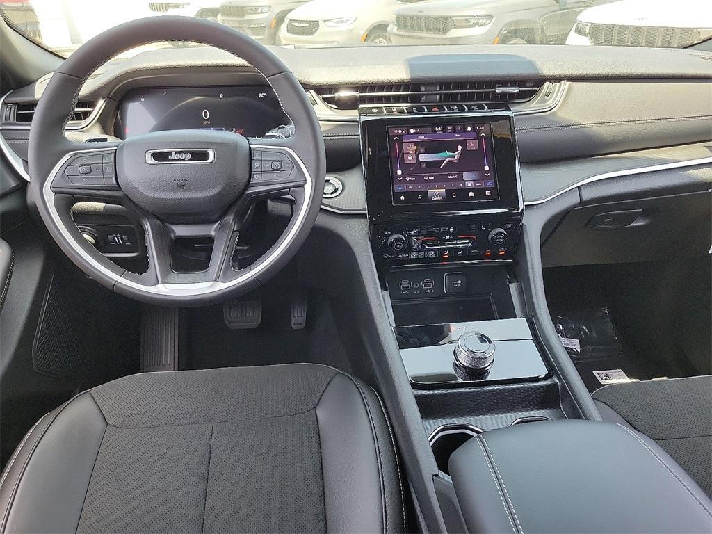 new 2025 Jeep Grand Cherokee L car, priced at $45,622