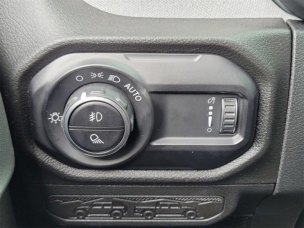 new 2025 Jeep Gladiator car, priced at $45,820