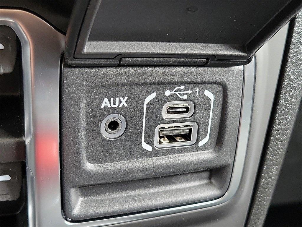 new 2025 Jeep Gladiator car, priced at $45,820