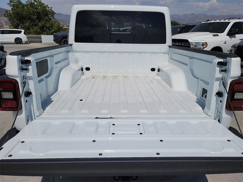 new 2025 Jeep Gladiator car, priced at $49,949