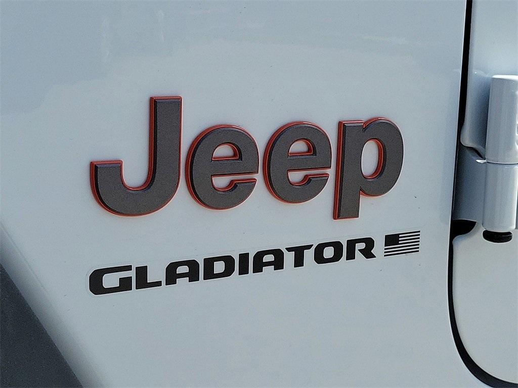 new 2025 Jeep Gladiator car, priced at $49,949