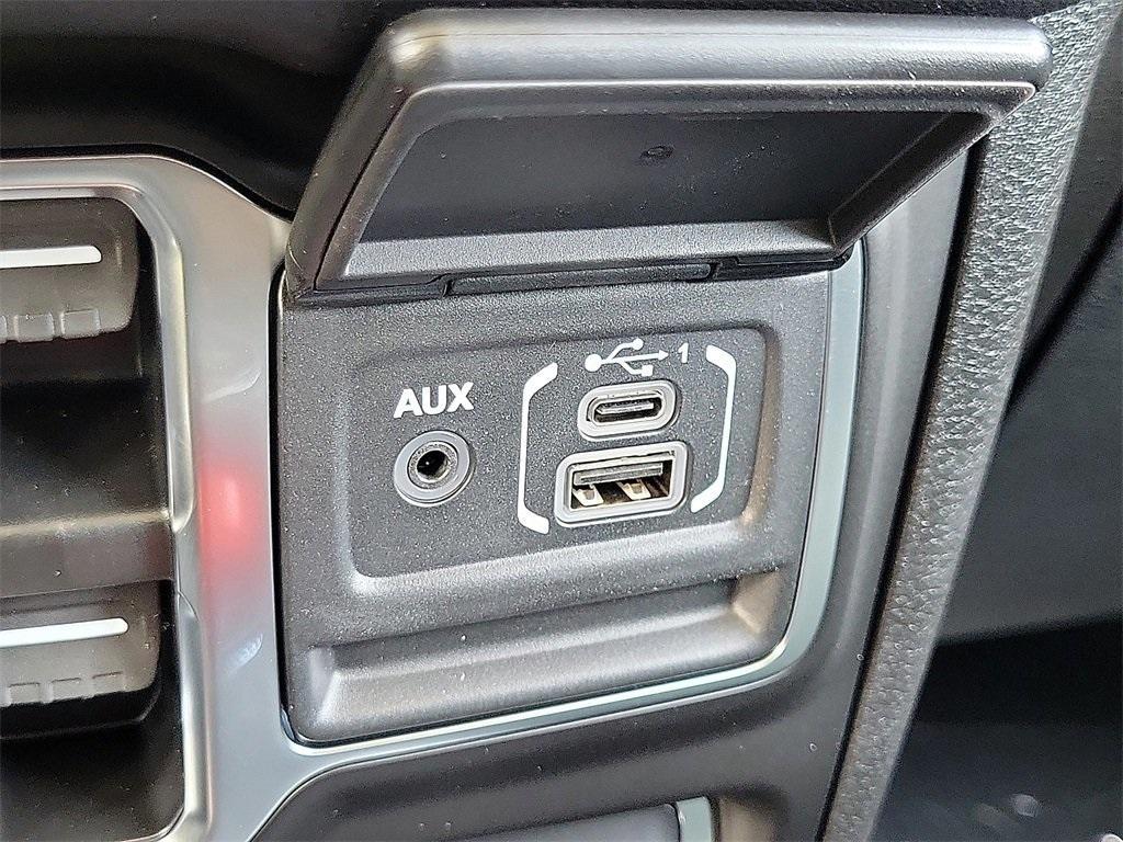 new 2025 Jeep Gladiator car, priced at $49,949