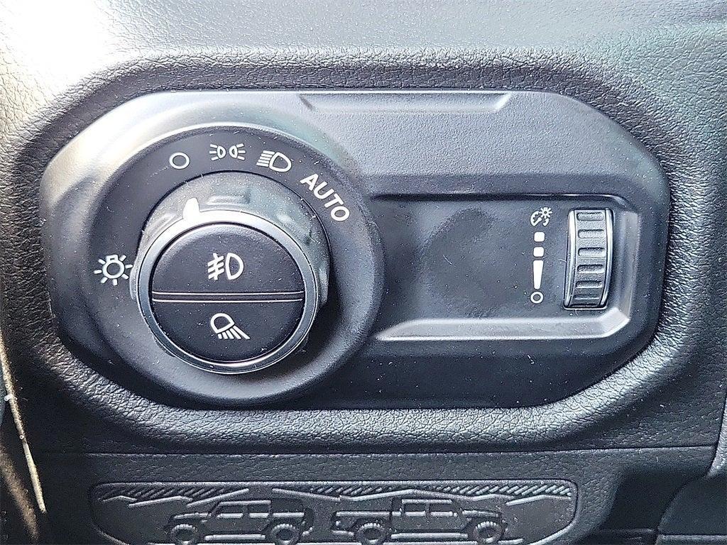 new 2025 Jeep Gladiator car, priced at $46,683