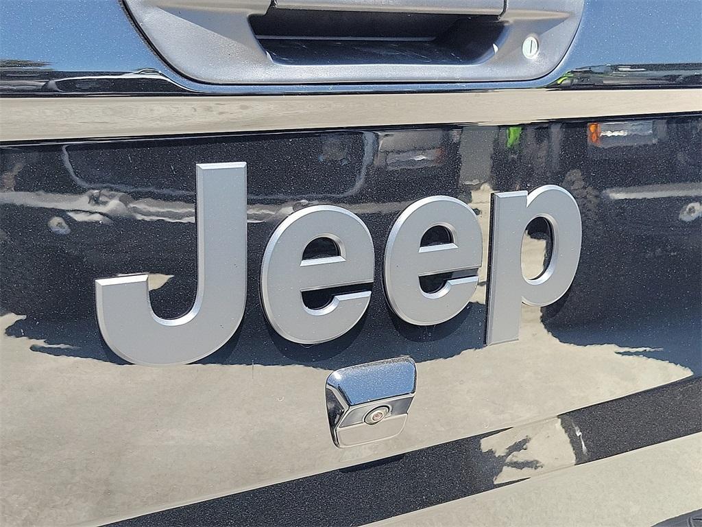 new 2025 Jeep Gladiator car, priced at $46,683