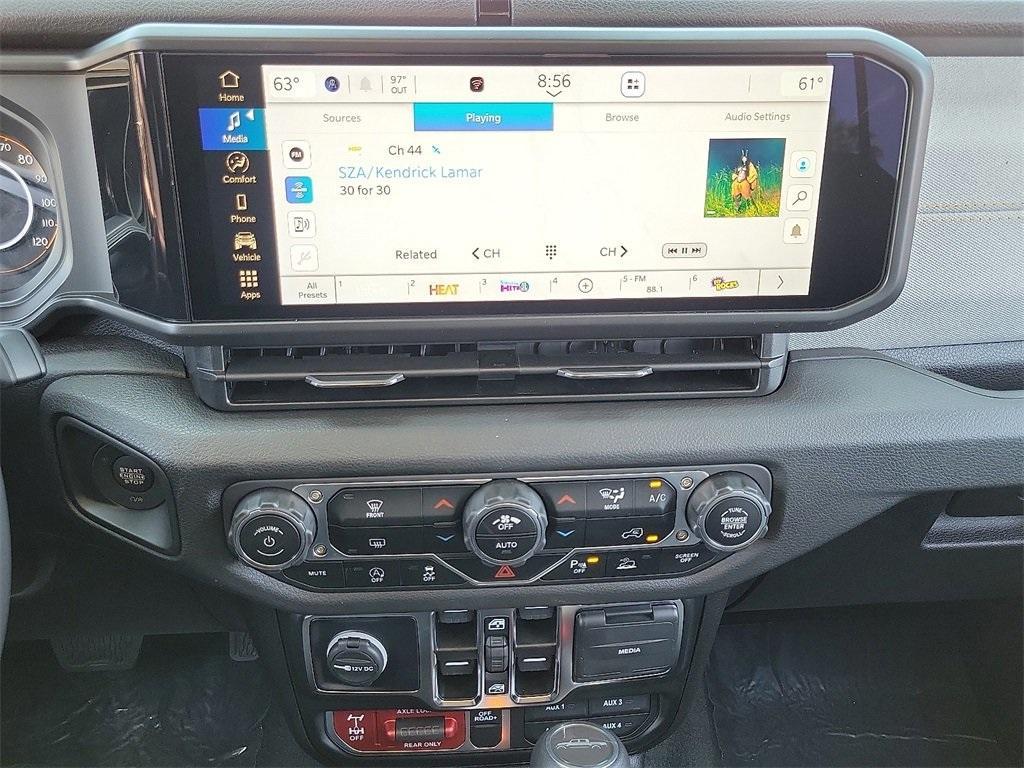 new 2025 Jeep Gladiator car, priced at $44,118