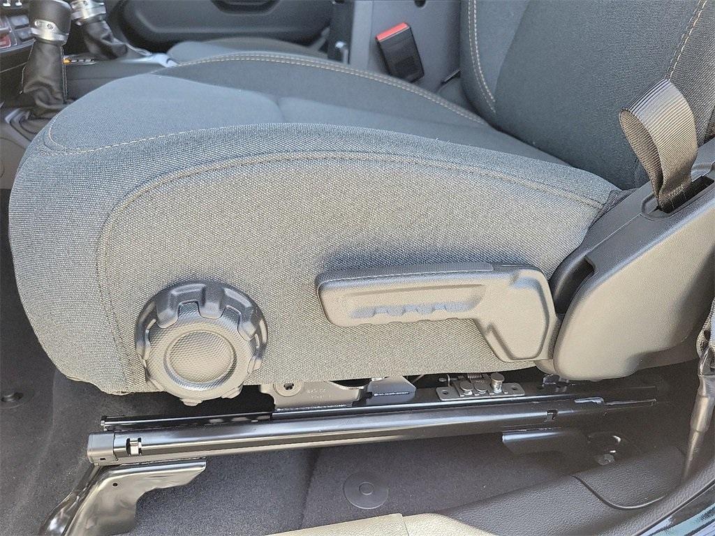 new 2025 Jeep Gladiator car, priced at $44,118