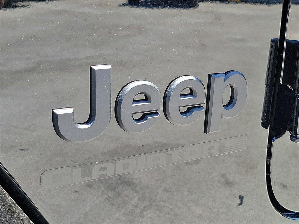 new 2025 Jeep Gladiator car, priced at $45,125