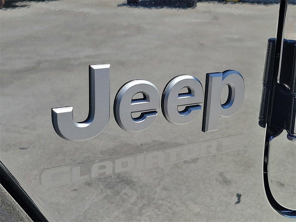 new 2025 Jeep Gladiator car, priced at $46,683