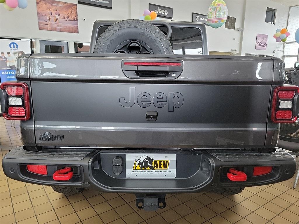 new 2025 Jeep Gladiator car, priced at $79,835