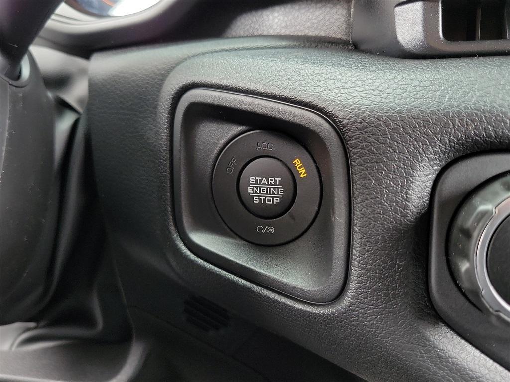 new 2025 Jeep Wrangler car, priced at $59,080