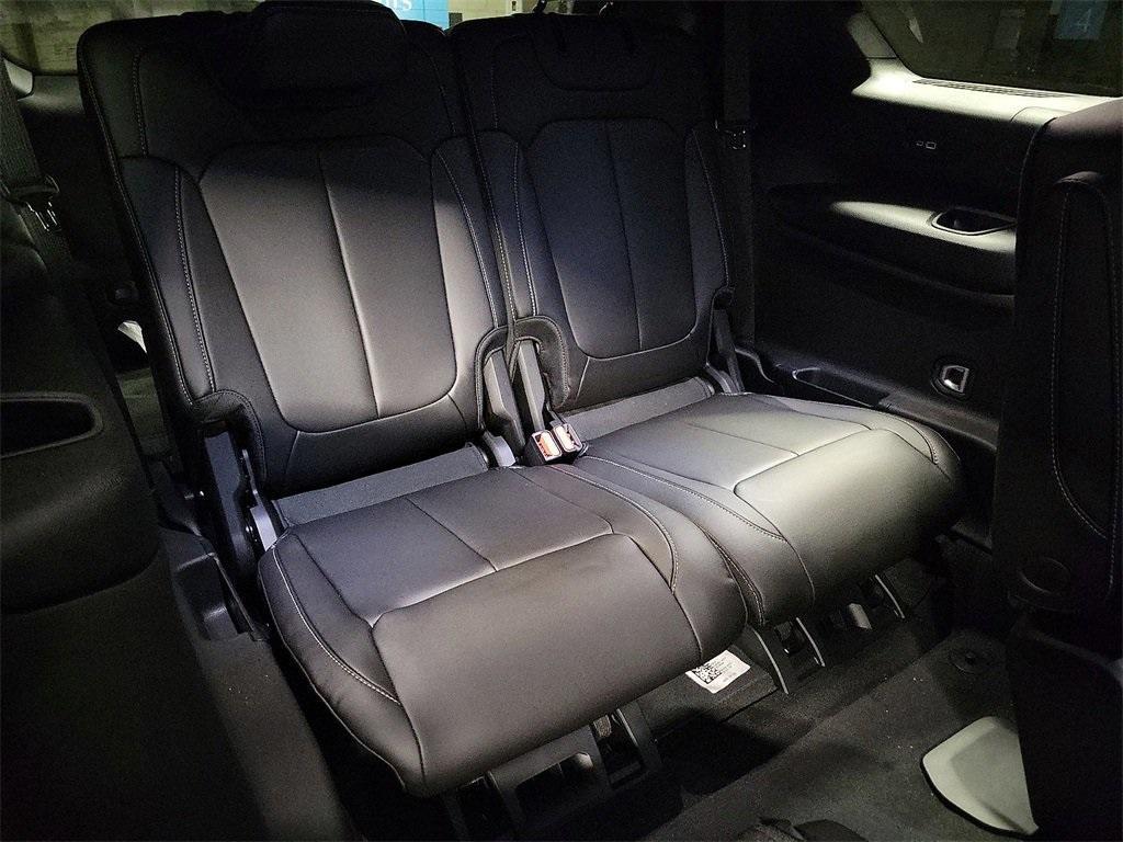 new 2025 Jeep Grand Cherokee L car, priced at $45,983