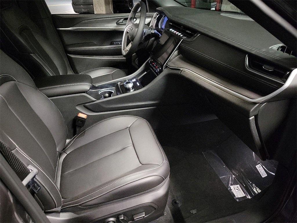 new 2025 Jeep Grand Cherokee L car, priced at $45,983