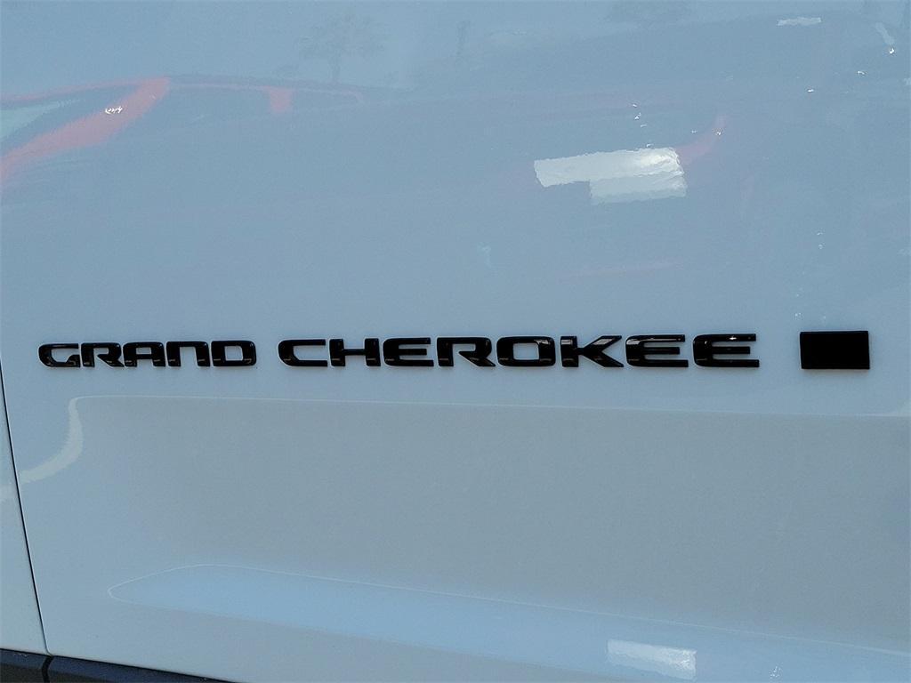 new 2024 Jeep Grand Cherokee L car, priced at $48,830