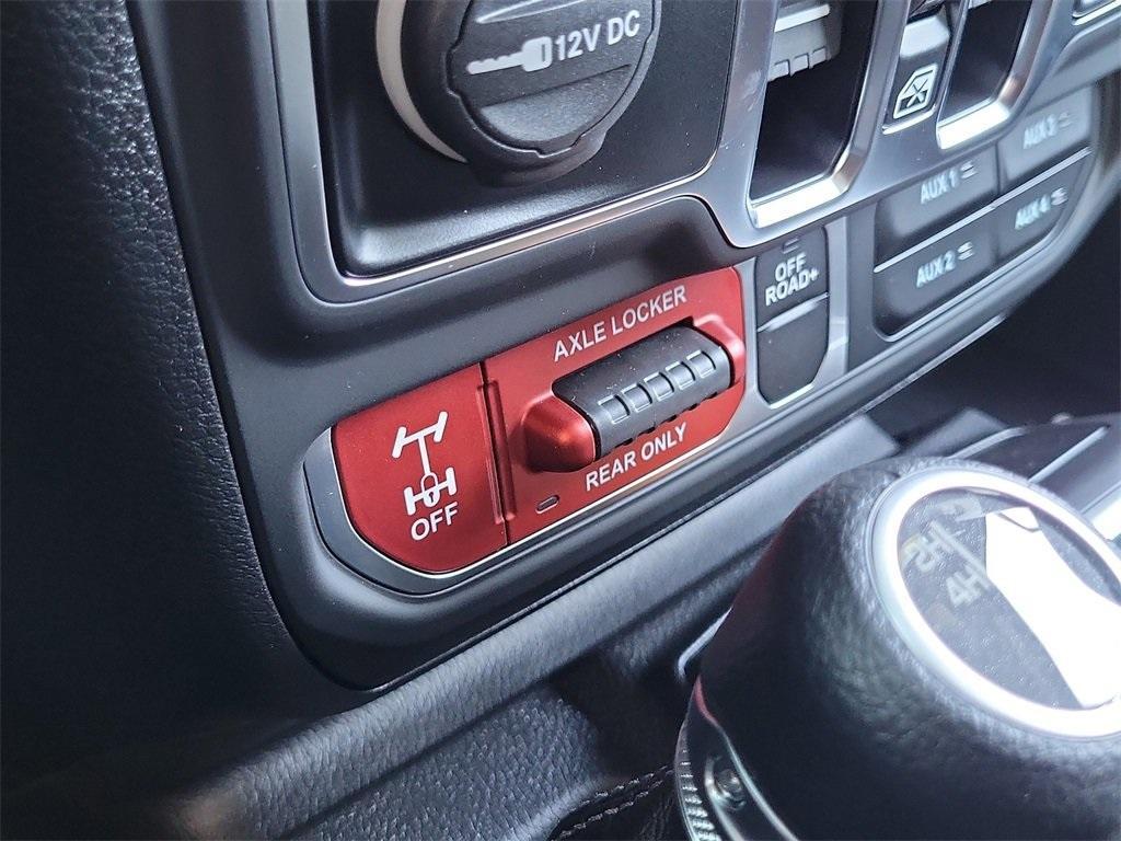 new 2025 Jeep Gladiator car, priced at $40,659