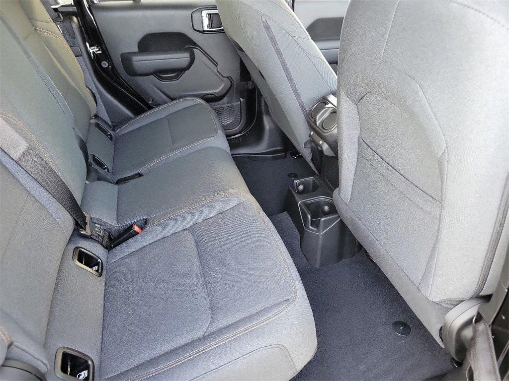 new 2025 Jeep Gladiator car, priced at $40,659