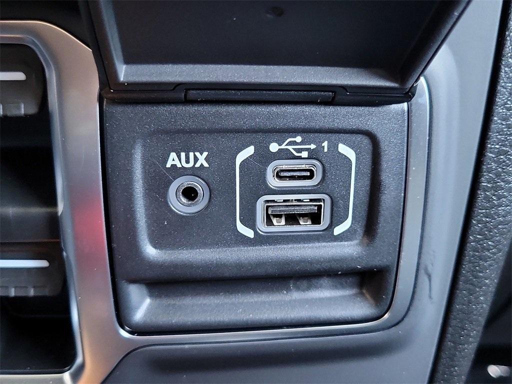 new 2025 Jeep Gladiator car, priced at $40,659