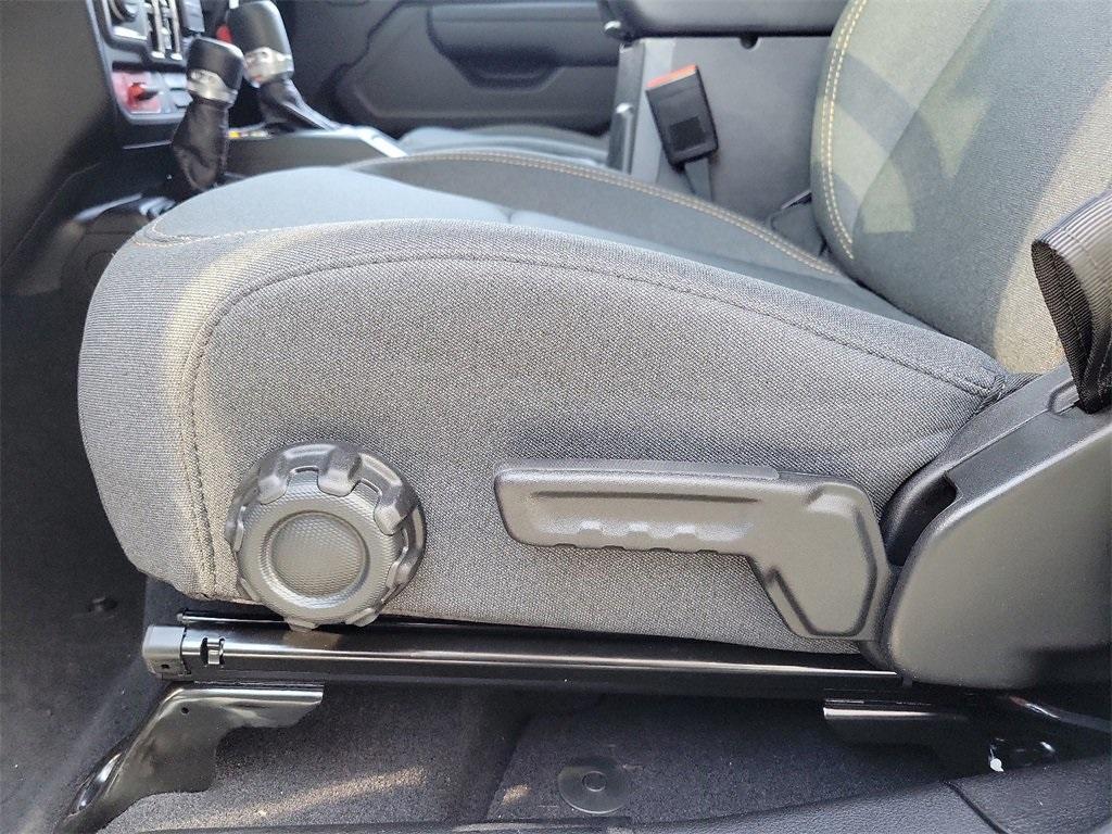 new 2025 Jeep Gladiator car, priced at $40,659