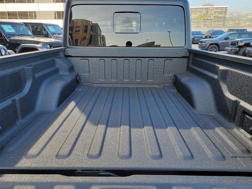 new 2025 Jeep Gladiator car, priced at $40,659