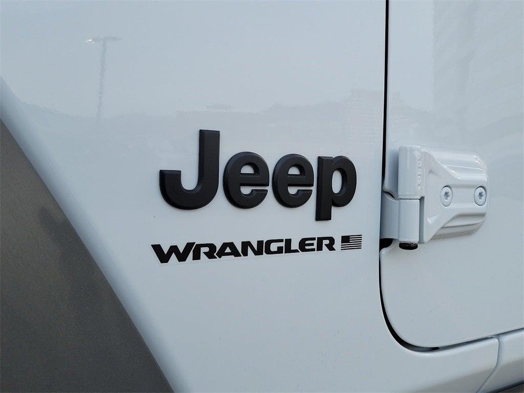 new 2025 Jeep Wrangler car, priced at $51,040