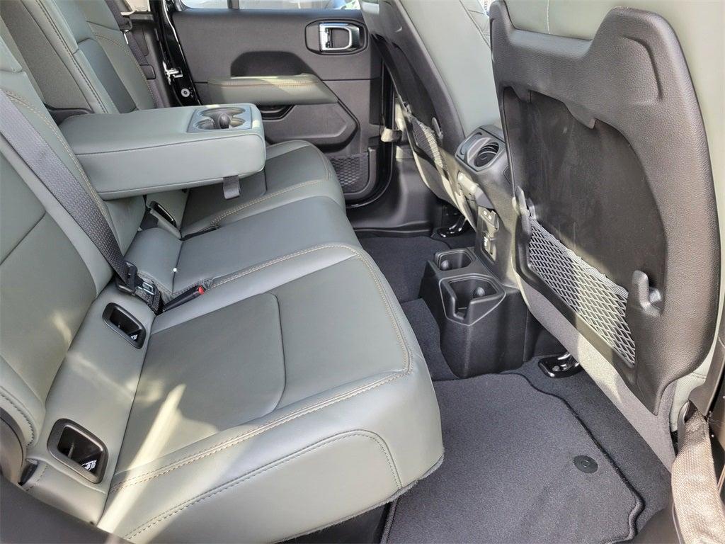 new 2025 Jeep Gladiator car, priced at $49,696