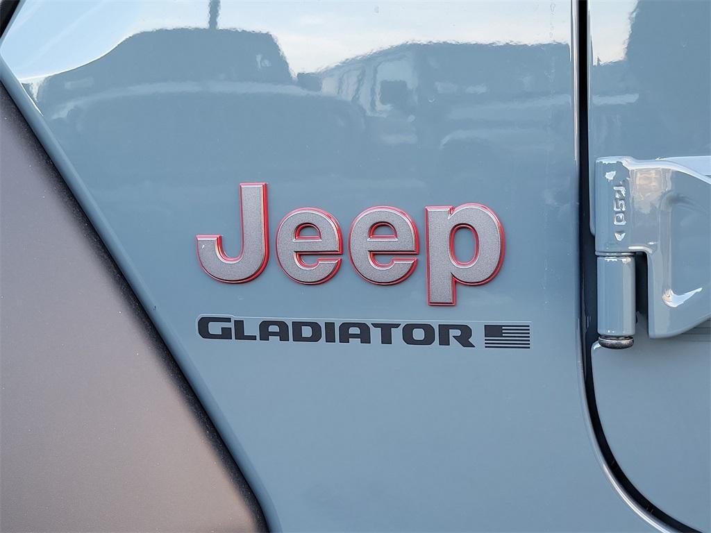 new 2024 Jeep Gladiator car, priced at $66,390