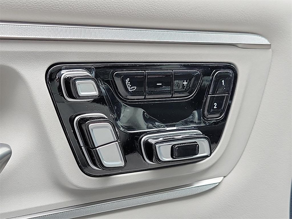 new 2025 Ram 1500 car, priced at $82,047